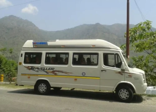 17 seater tempo traveller