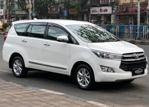 Innova Car by Hindustan Cab